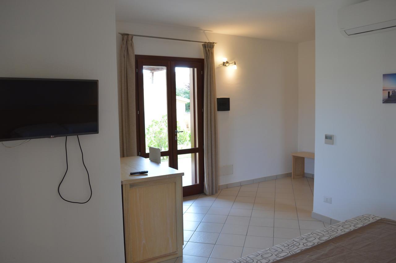 Guest Rooms Affittacamere 산테오도로 외부 사진