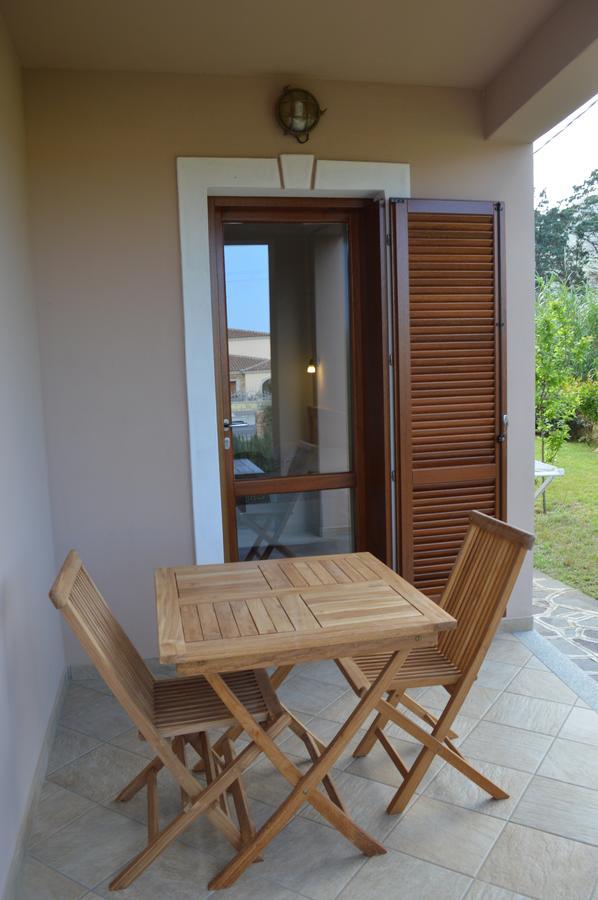 Guest Rooms Affittacamere 산테오도로 외부 사진